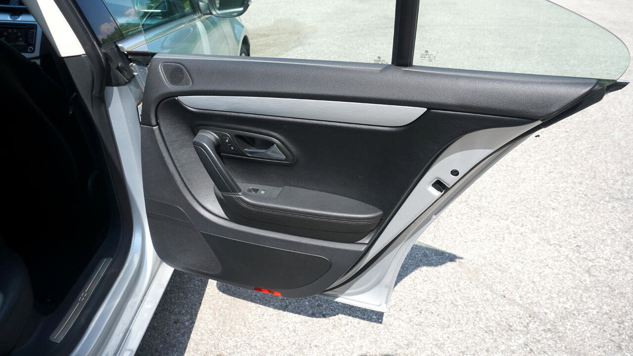 Used 2013 Volkswagen CC Sport Plus image 22