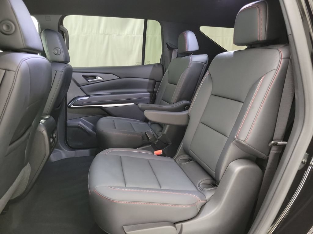 Certified 2025 Chevrolet Traverse Z71 w/ Driver Confidence Package AWD/4WD image 9