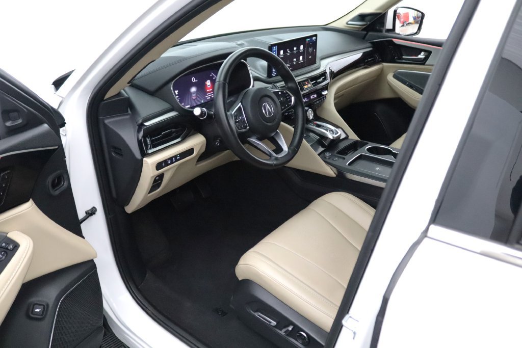 Certified 2025 Acura MDX w/ Technology Package AWD/4WD image 17