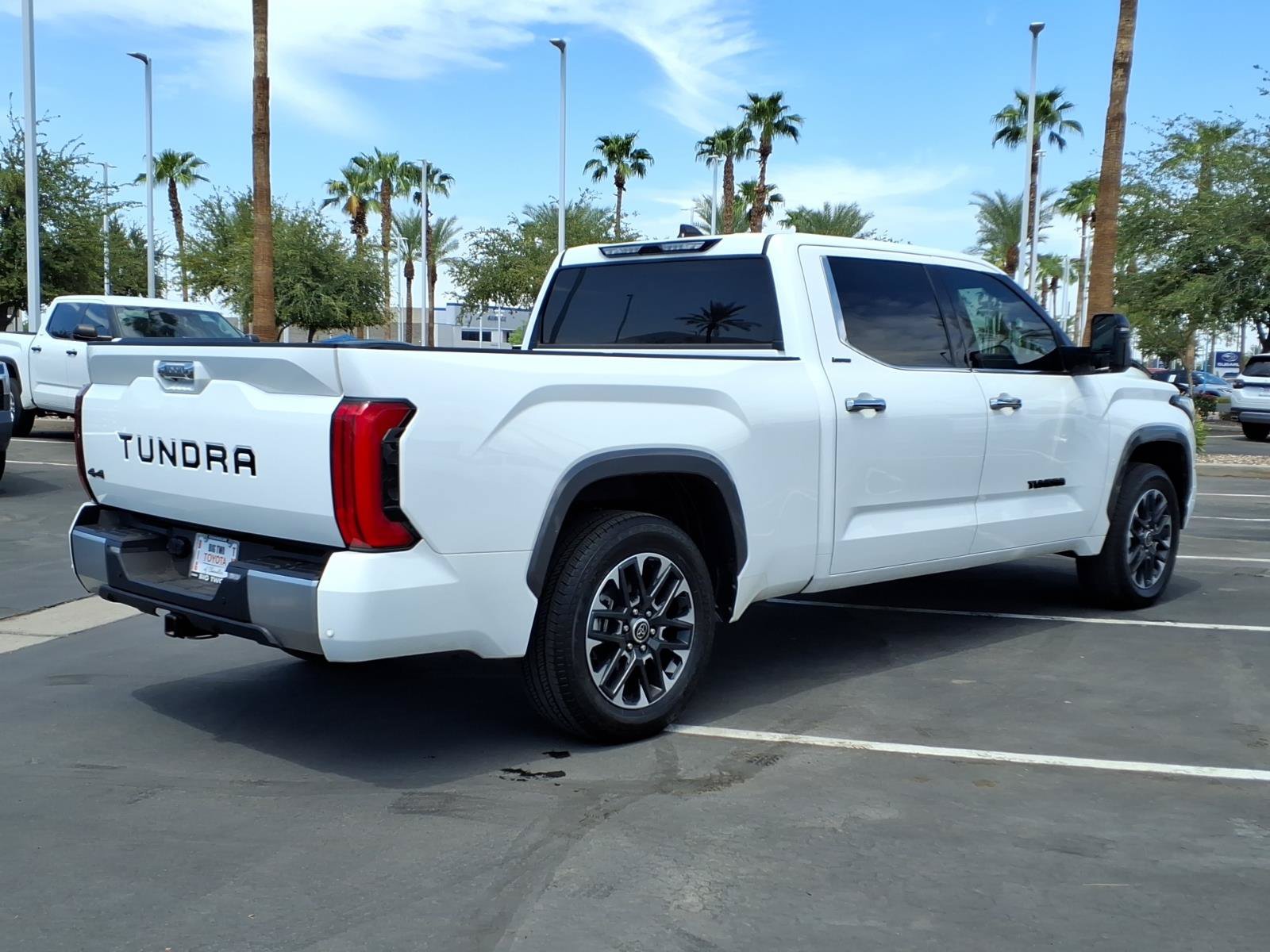 Used 2023 Toyota Tundra Limited w/ Power Package AWD/4WD image 4