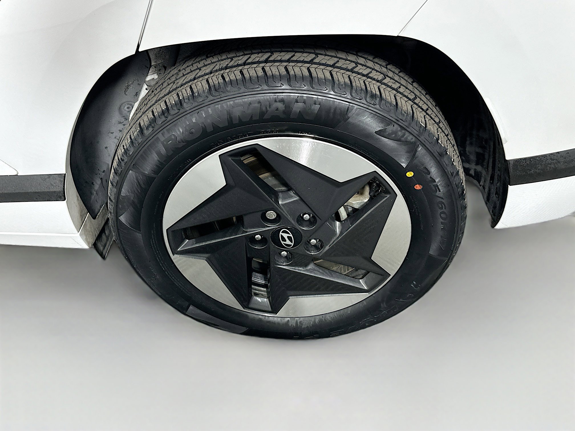 Used 2024 Hyundai Kona SEL FWD image 11