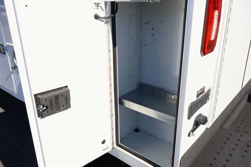 Used 2023 GMC Savana 3500 w/ Power Convenience Package image 23