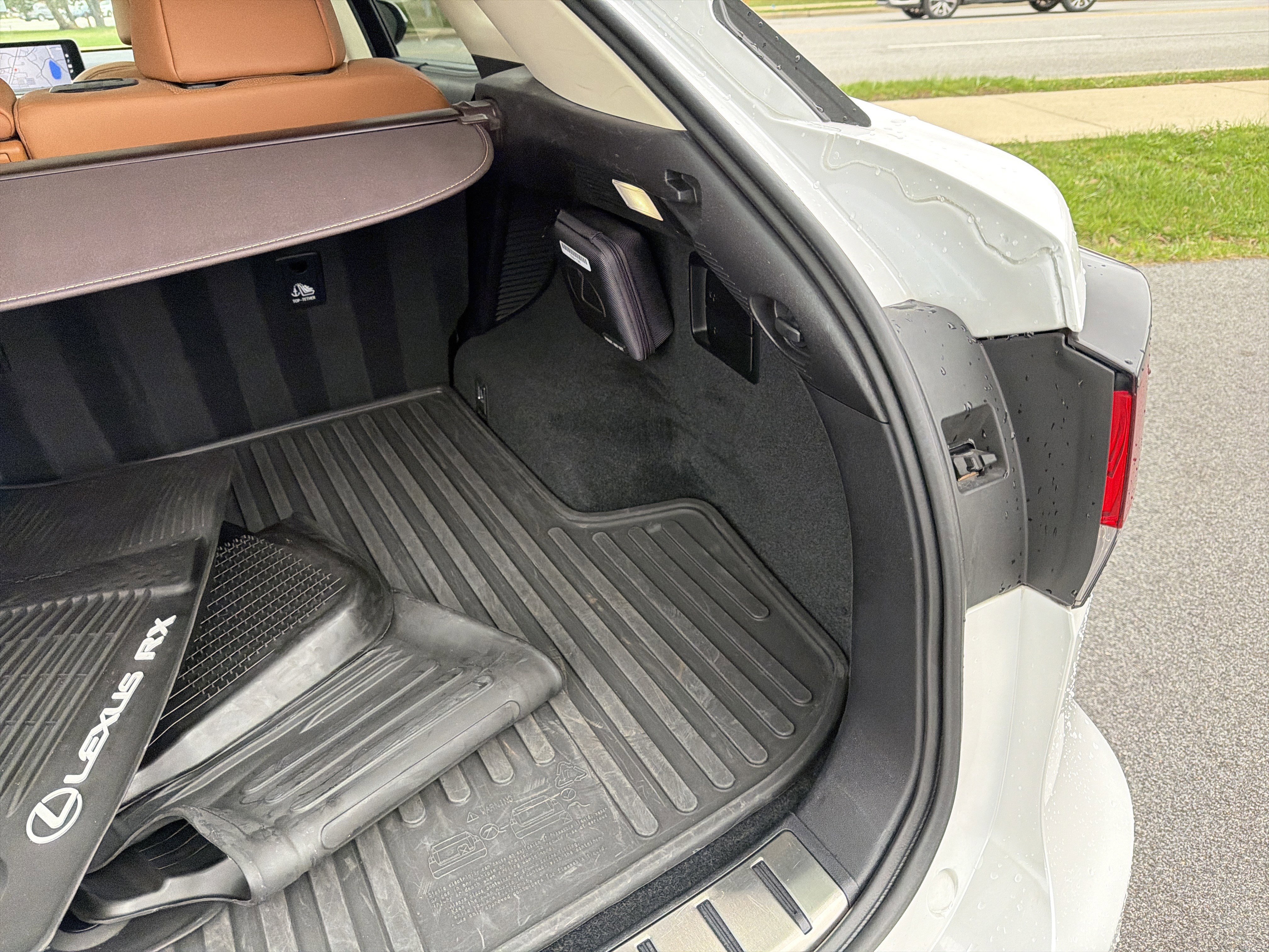 Used 2022 Lexus RX 450h AWD w/ Luxury Package image 92