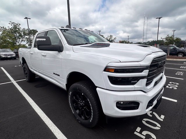 New 2026 RAM 2500 Laramie AWD/4WD image 8