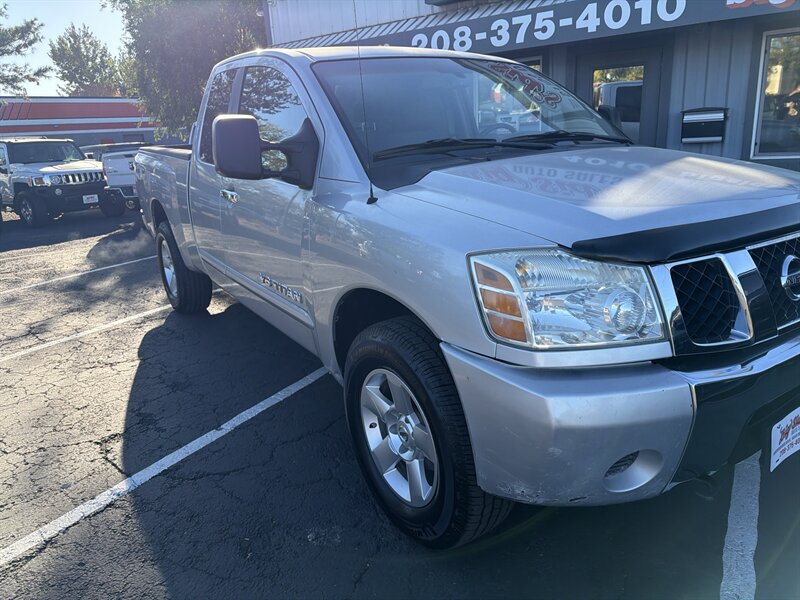 Used 2006 Nissan Titan SE AWD/4WD image 14