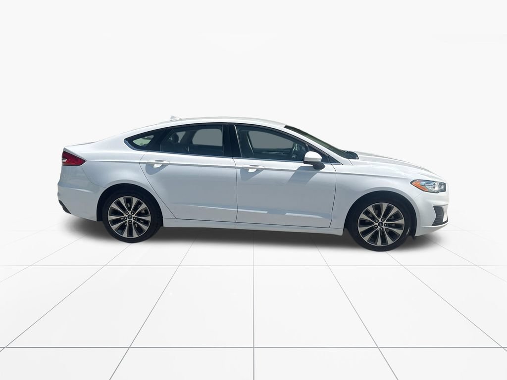 Used 2020 Ford Fusion SE AWD/4WD image 9