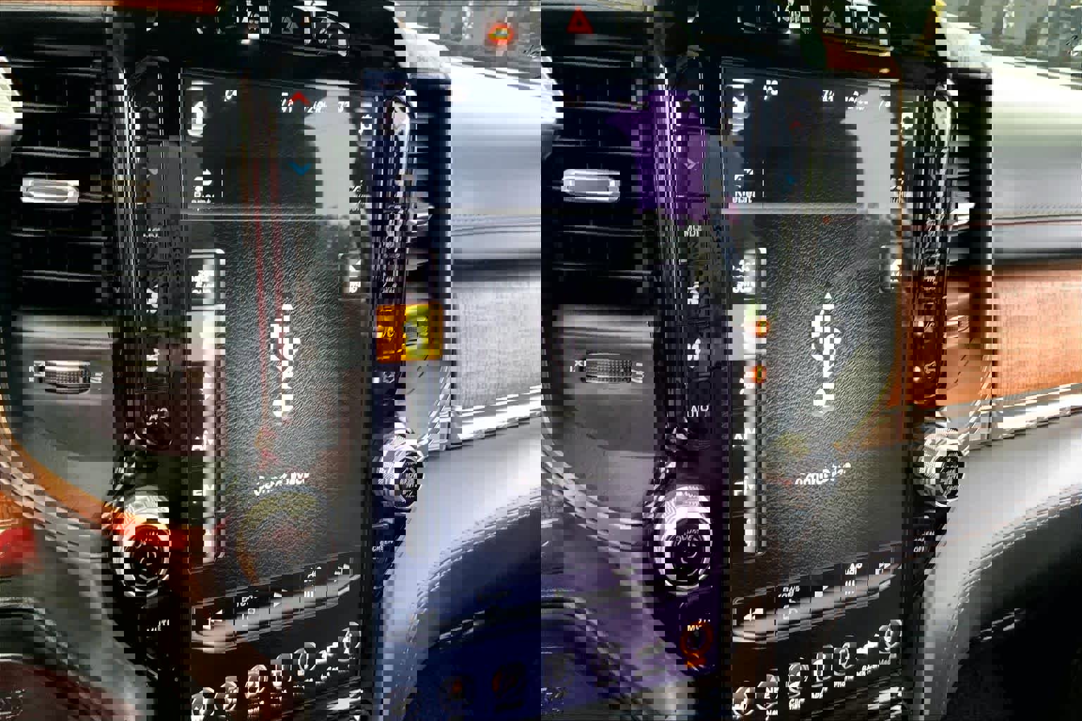 Used 2021 RAM 2500 Limited image 28