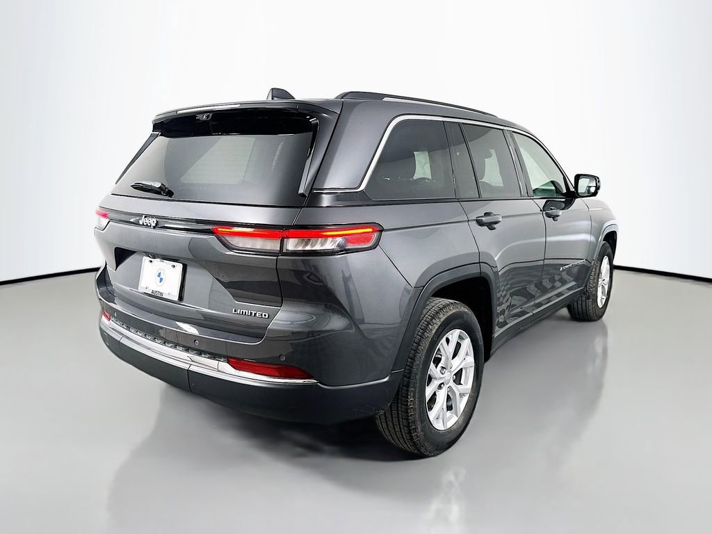 Used 2024 Jeep Grand Cherokee Limited w/ Luxury Tech Group II image 5