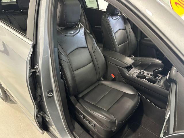 Used 2023 Cadillac XT4 Premium Luxury image 37