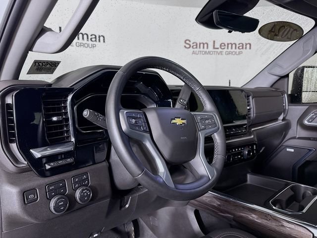 Used 2024 Chevrolet Silverado 3500 LTZ w/ LTZ Premium Package image 11