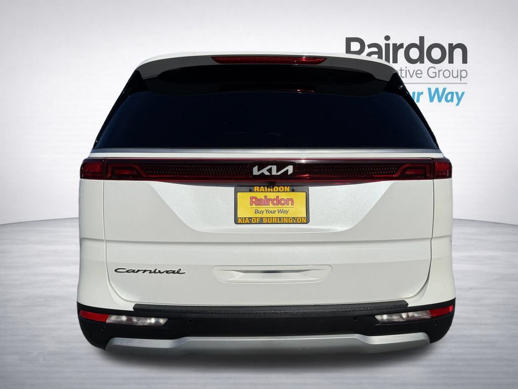 Certified 2022 Kia Carnival EX FWD image 6