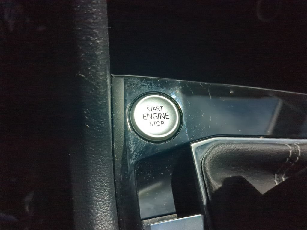 Certified 2023 Volkswagen Taos S FWD image 27