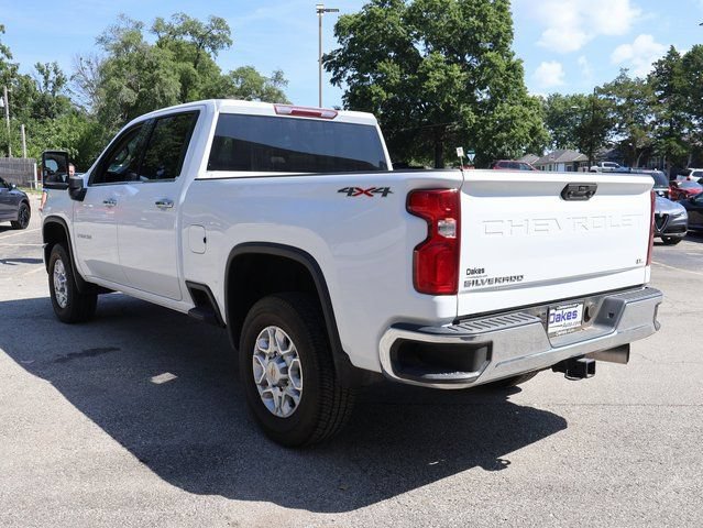 Used 2024 Chevrolet Silverado 2500 LTZ AWD/4WD image 4