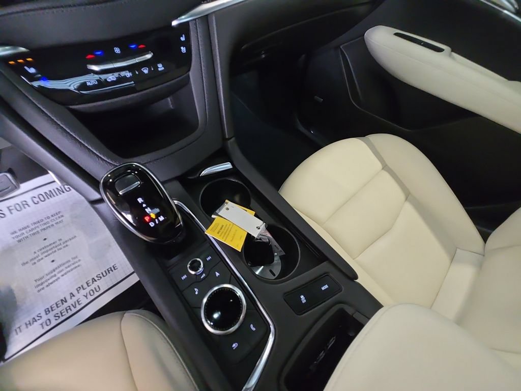 Certified 2025 Cadillac XT5 Sportv w/ Technology Package AWD/4WD image 18