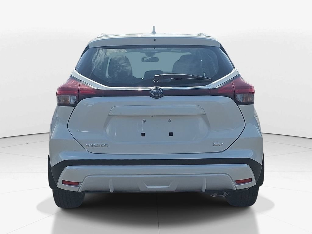 Used 2022 Nissan Kicks SV FWD image 7