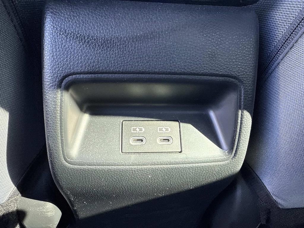 Used 2024 Toyota Corolla SE image 17