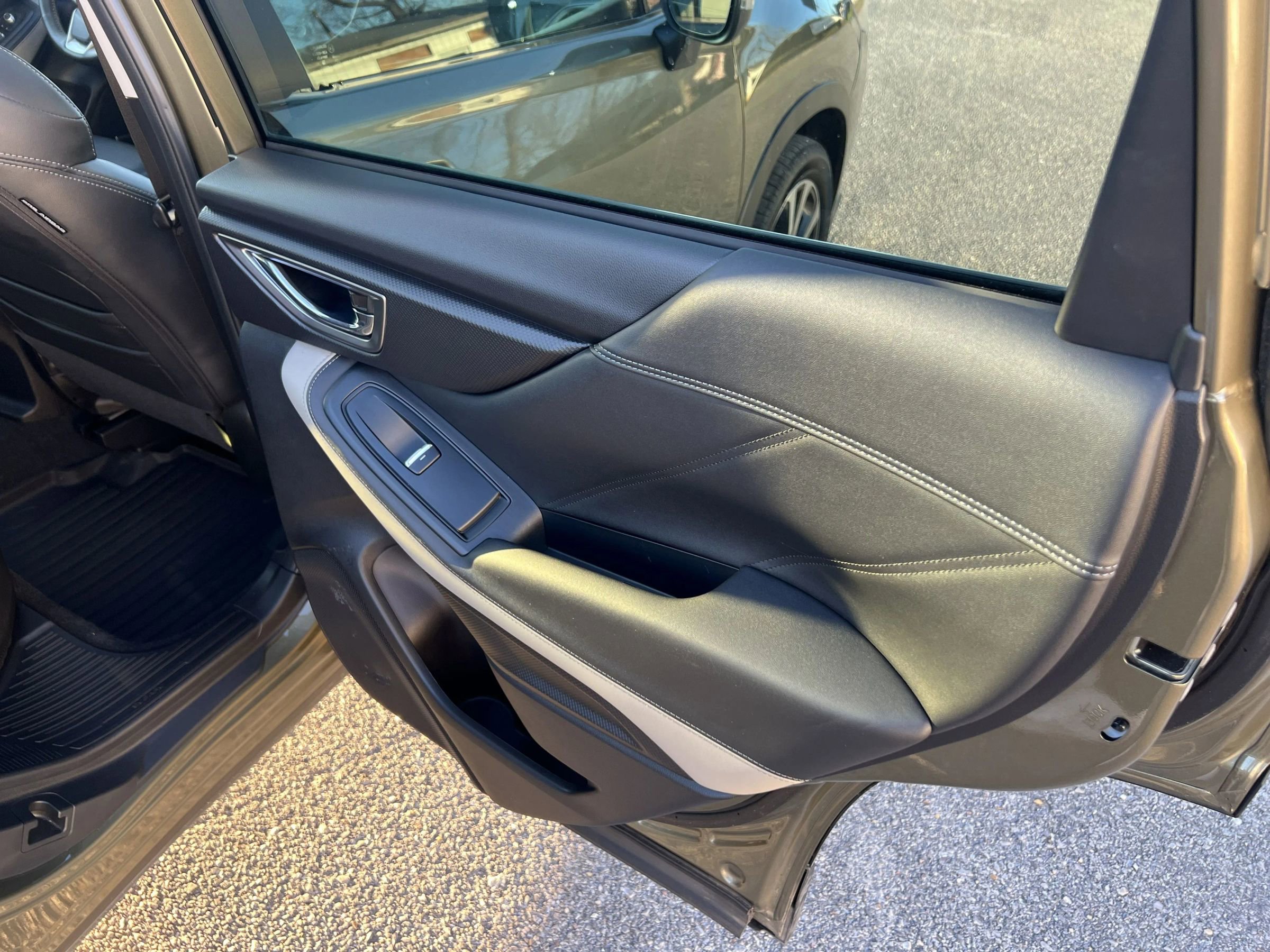 Used 2024 Subaru Forester Limited image 22