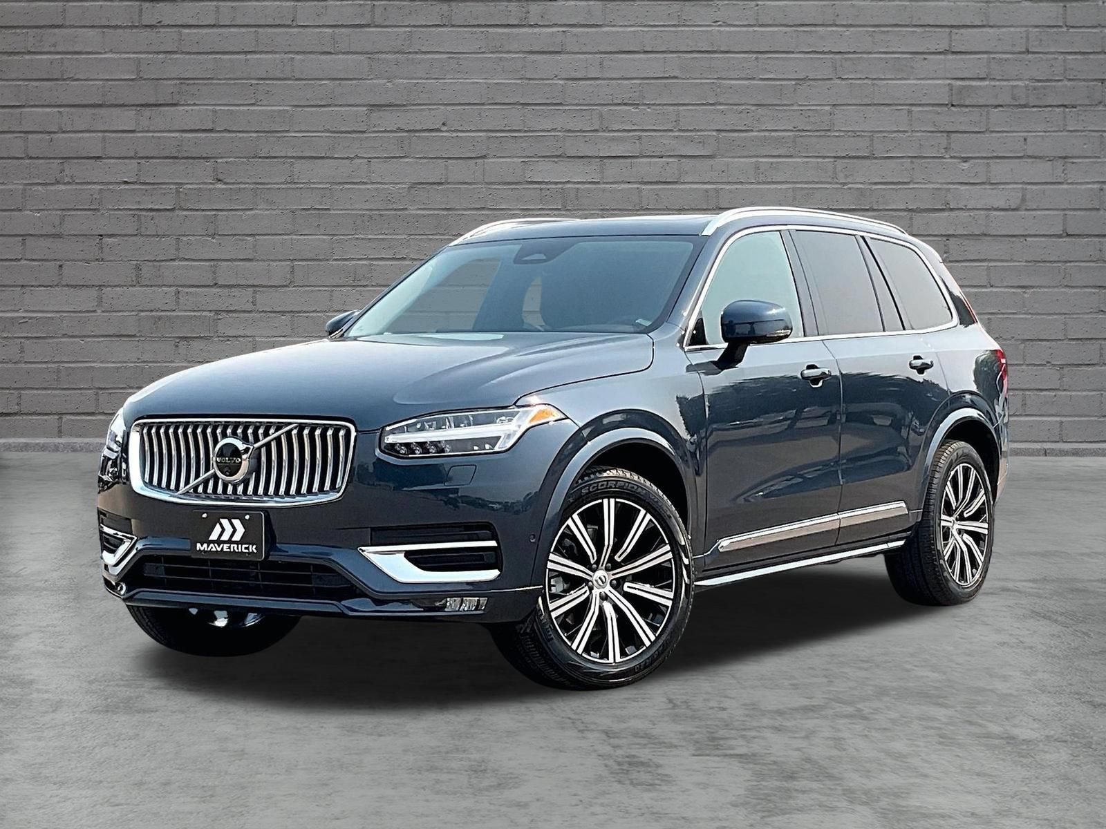 Used 2024 Volvo XC90 B6 Plus AWD/4WD image 3