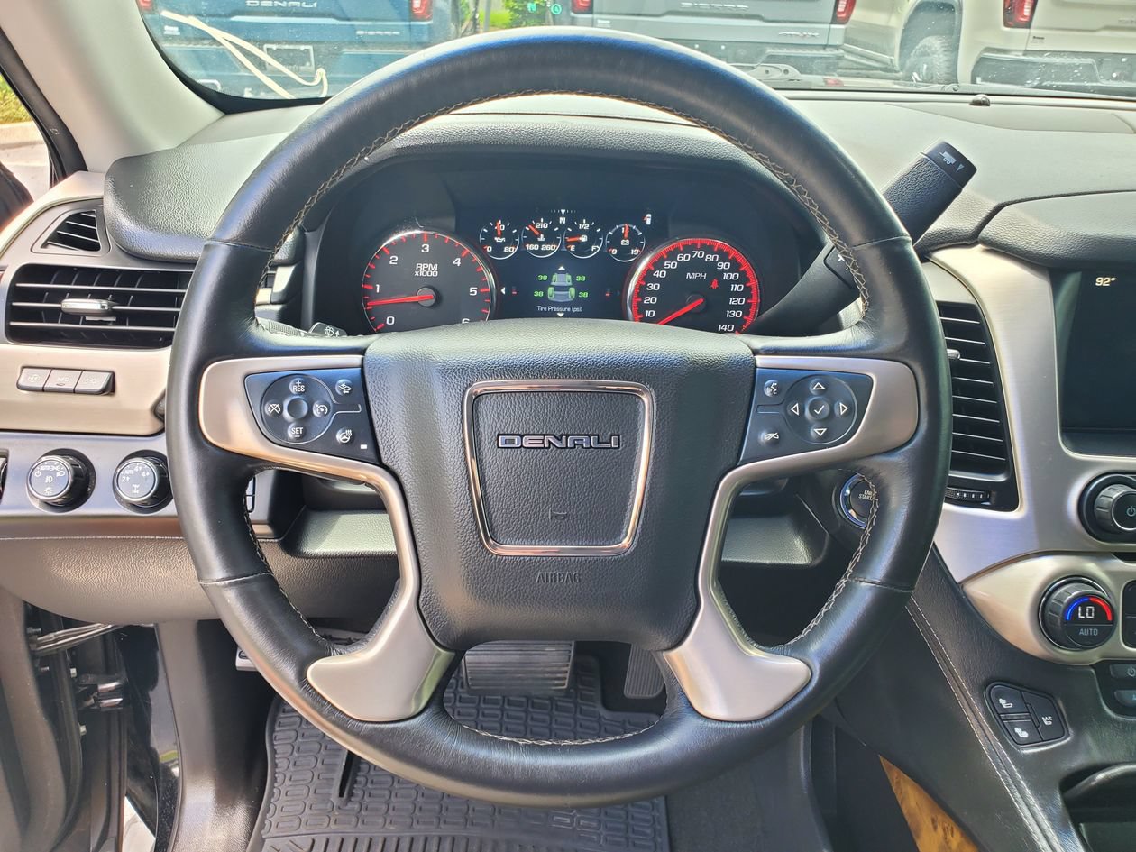 Used 2016 GMC Yukon XL Denali w/ Open Road Package AWD/4WD image 20