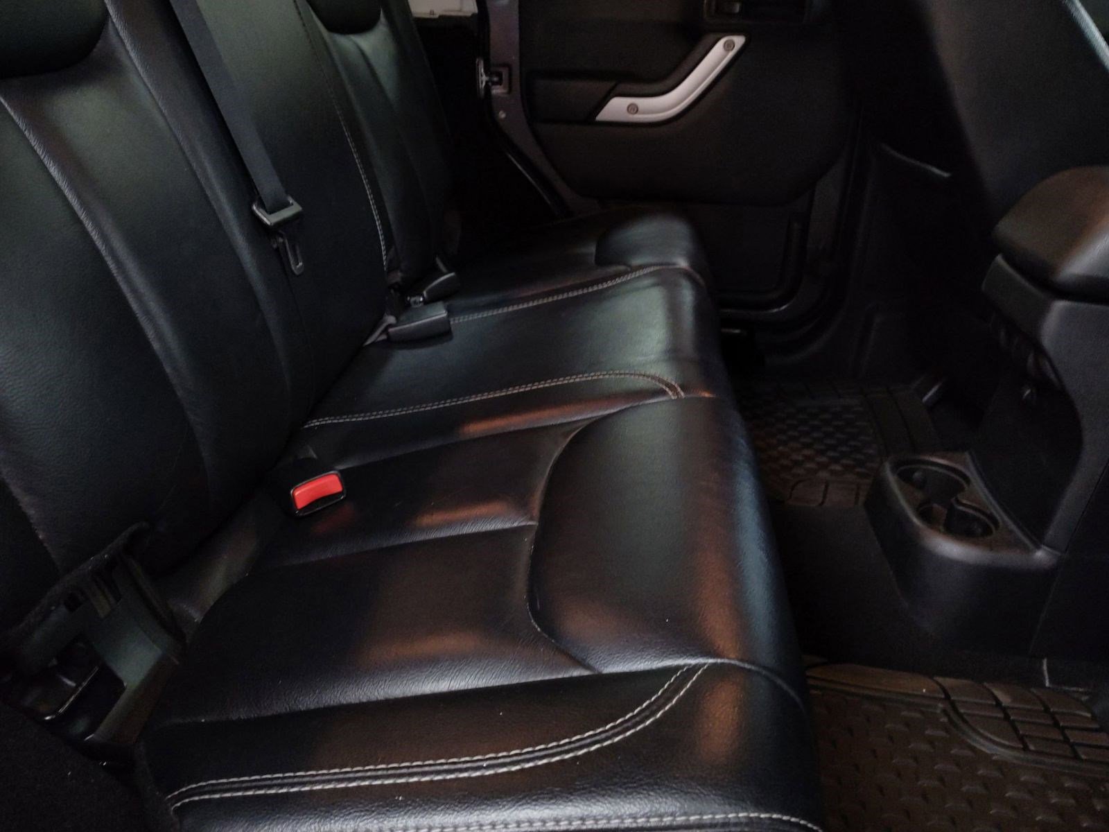 Used 2014 Jeep Wrangler Unlimited Rubicon w/ Dual Top Group image 25