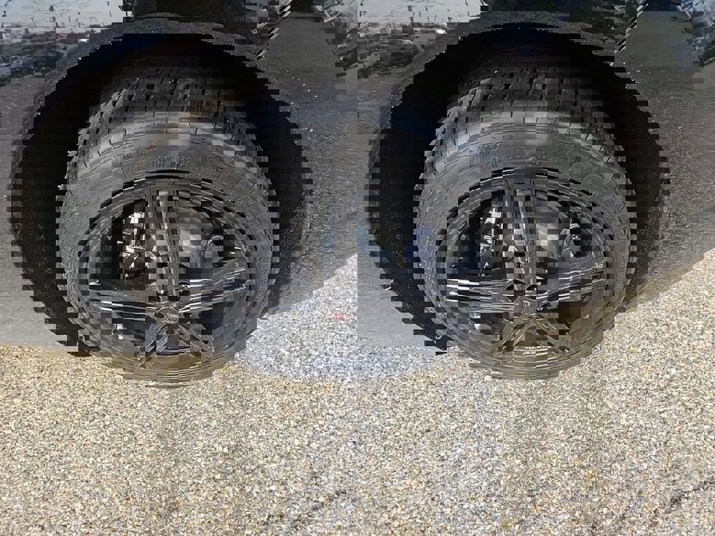 Used 2026 Chevrolet Corvette Stingray Coupe w/ 1LT image 29