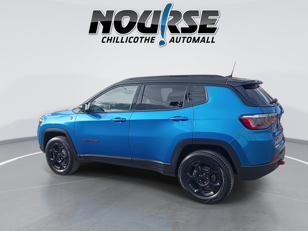 Used 2023 Jeep Compass Trailhawk w/ Trailhawk Convenience Group AWD/4WD image 6