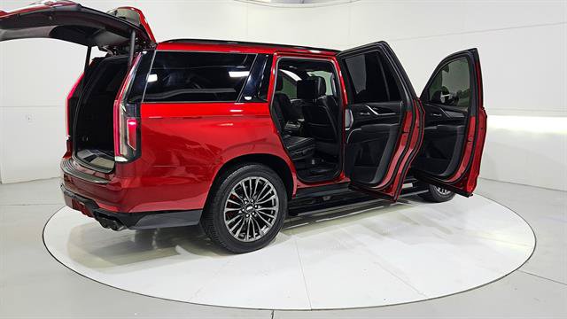 Used 2023 Cadillac Escalade V AWD/4WD image 13