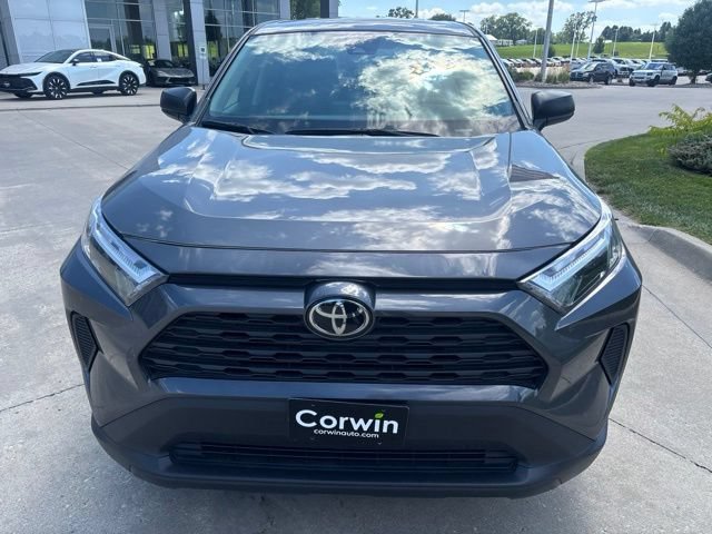 Used 2024 Toyota RAV4 LE AWD/4WD image 10