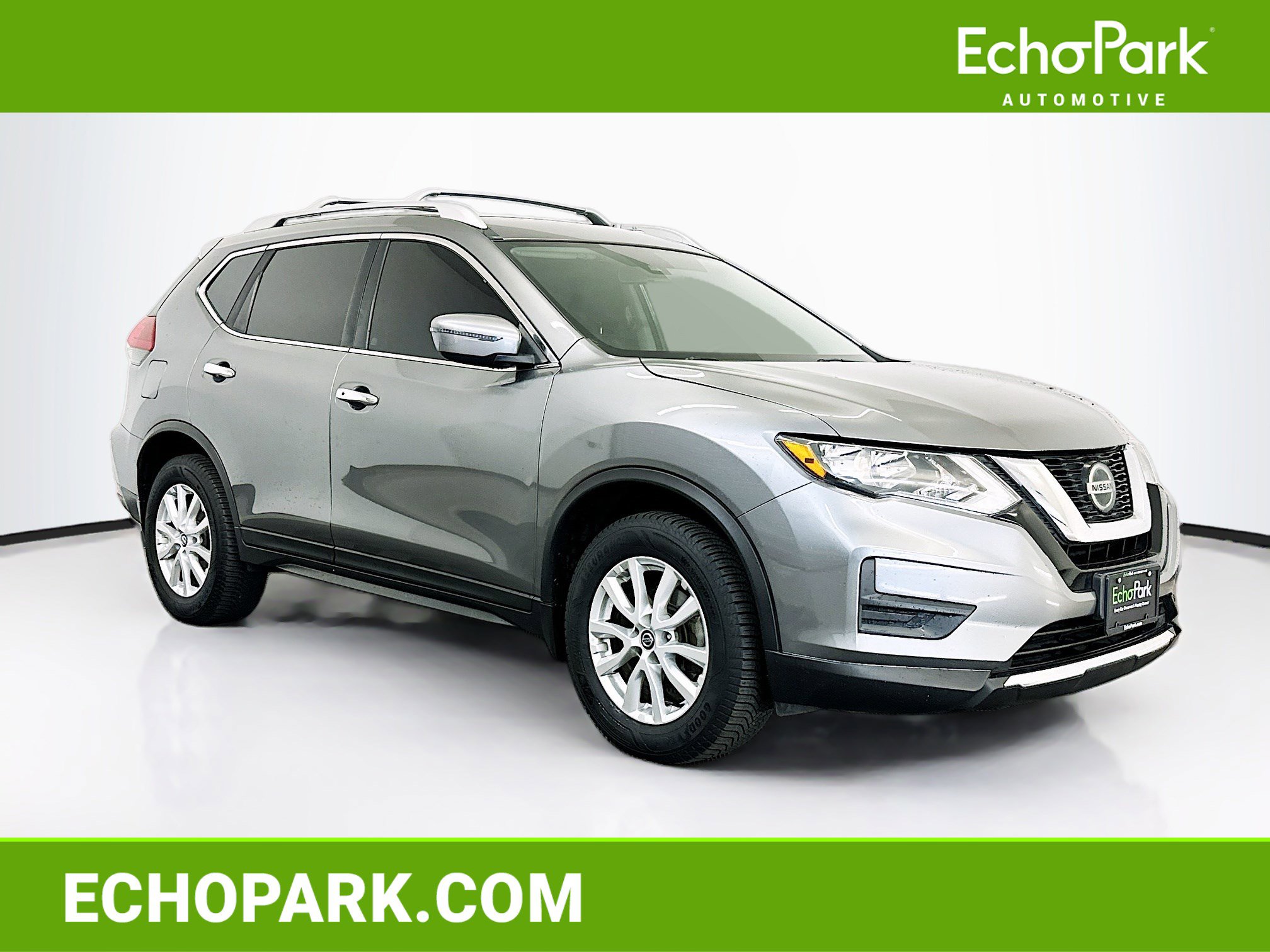 Used 2019 Nissan Rogue SV AWD/4WD image 1