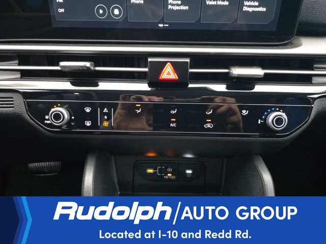 Used 2026 Kia Sportage LX FWD image 23