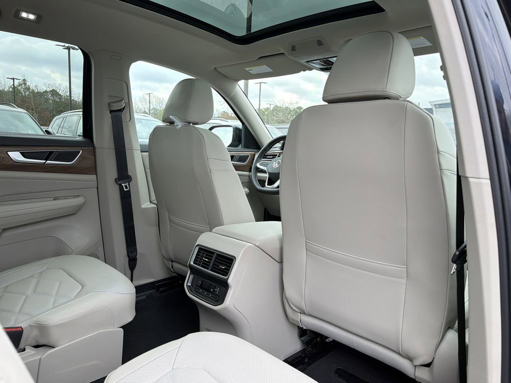 New 2026 Volkswagen Atlas SE FWD image 19