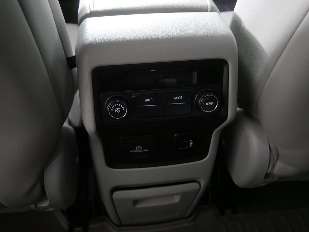Used 2017 GMC Acadia SLT AWD/4WD image 21