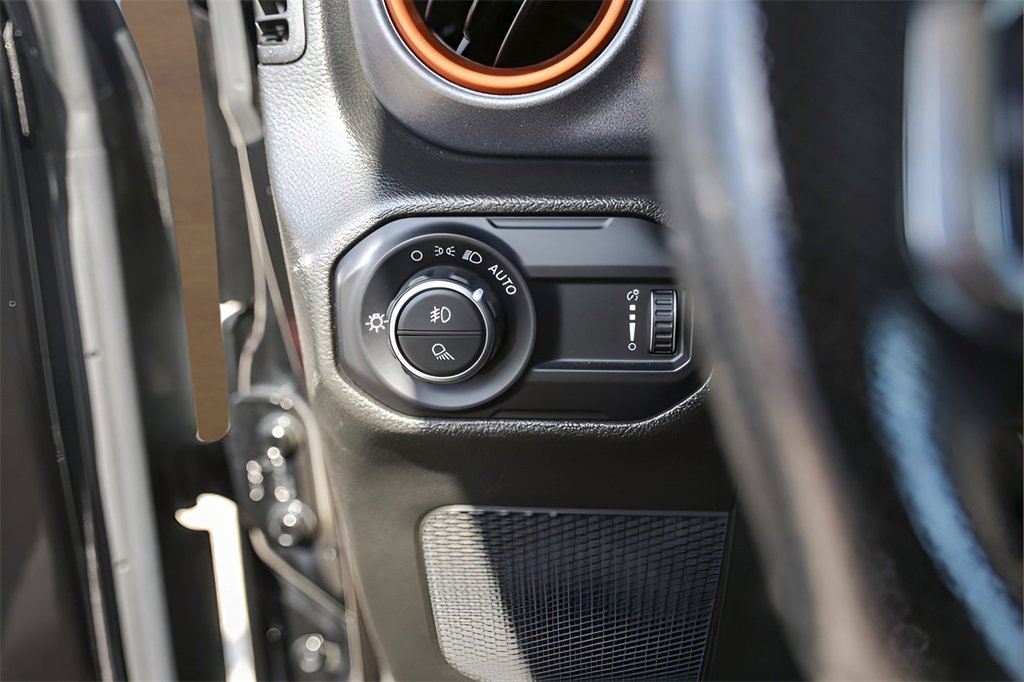 Used 2023 Jeep Gladiator Mojave w/ LED Lighting Group image 15