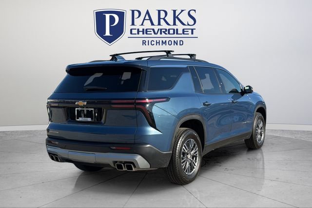 Used 2025 Chevrolet Traverse LT w/ Driver Confidence Package image 7