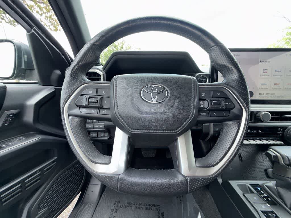 Used 2025 Toyota 4Runner Trailhunter AWD/4WD image 15
