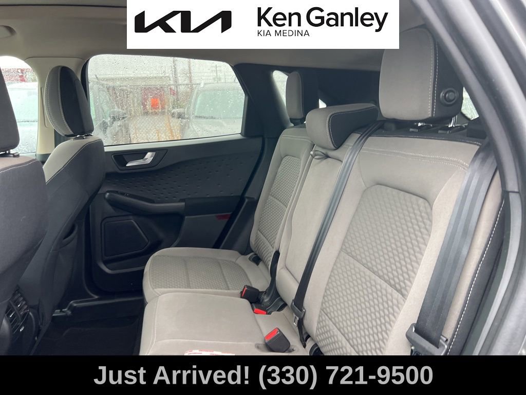 Used 2020 Ford Escape SE image 10