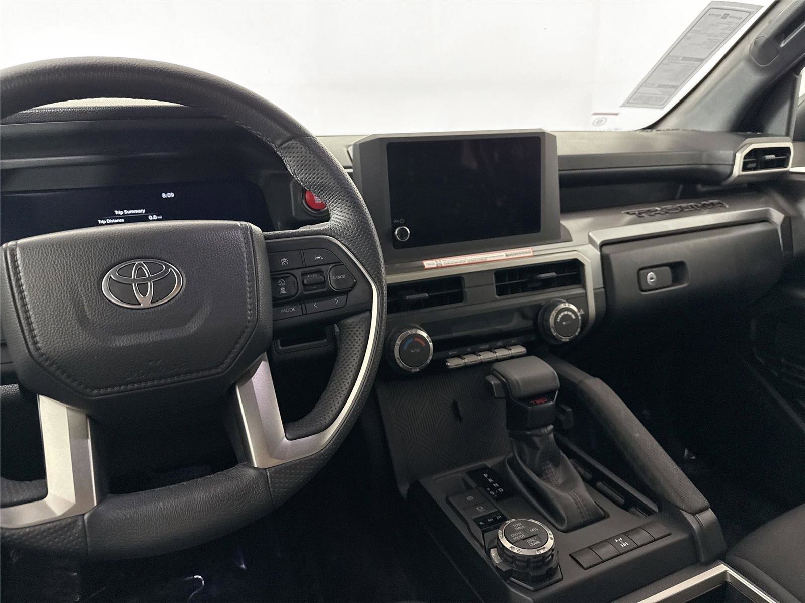 Certified 2025 Toyota Tacoma TRD Off-Road image 29