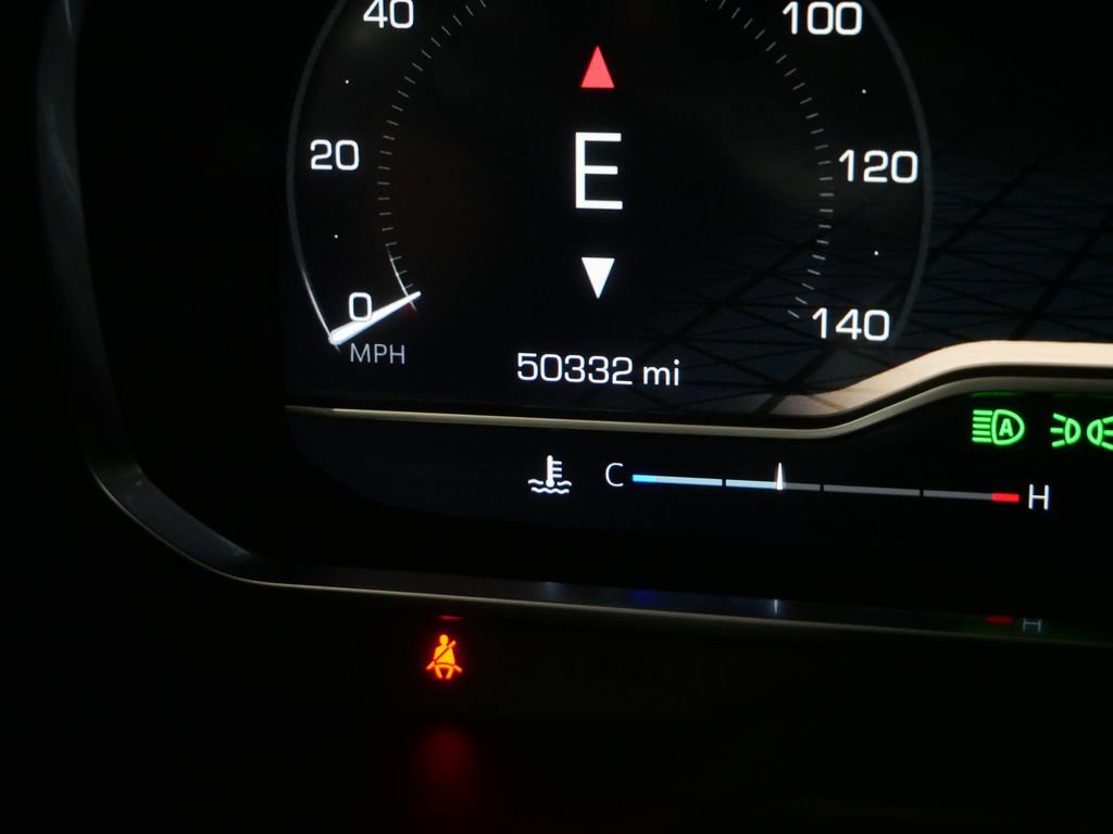 Used 2023 GMC Yukon AT4 image 34