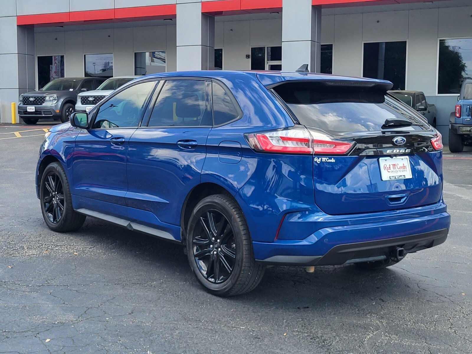 Certified 2022 Ford Edge ST-Line w/ Class II Trailer Tow Package image 6