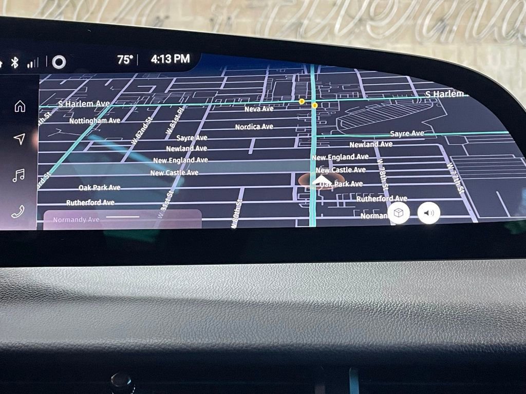 Used 2024 Lucid Air Touring image 31