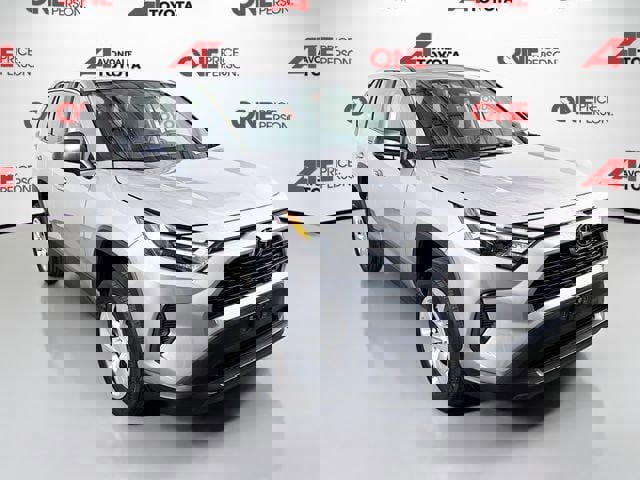 Certified 2025 Toyota RAV4 LE image 1
