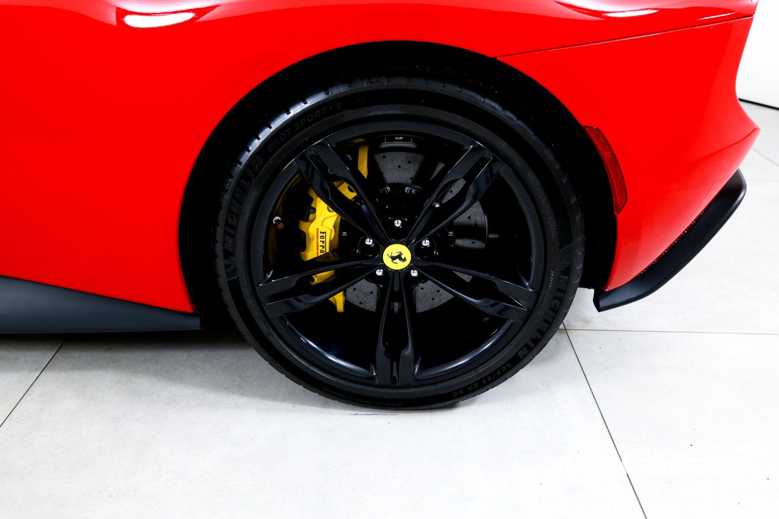 Used 2023 Ferrari 296 GTB RWD image 28