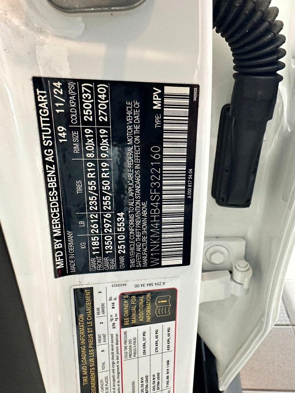 Used 2025 Mercedes-Benz GLC 300 4MATIC image 39