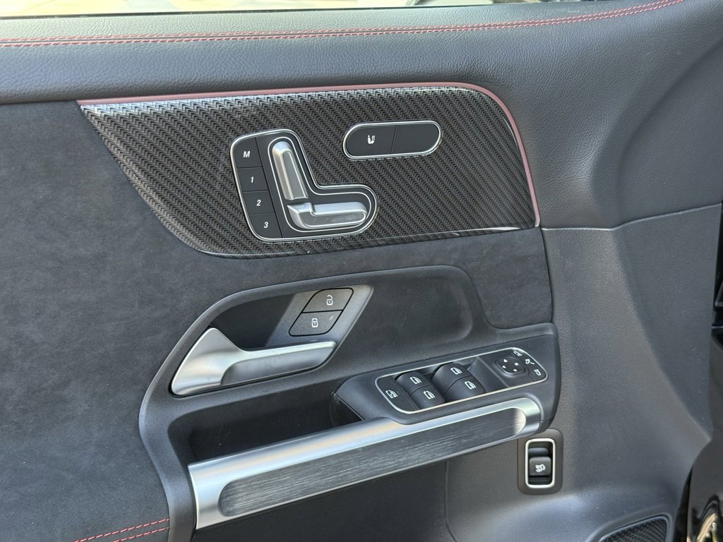 New 2026 Mercedes-Benz GLB 35 AMG 4MATIC image 12