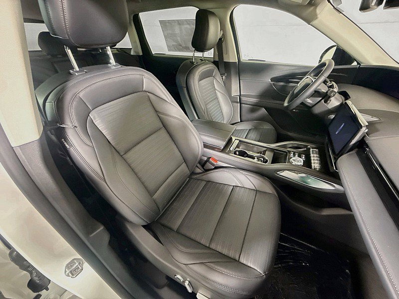 New 2026 Lincoln Nautilus Reserve w/ Jet Appearance Package AWD/4WD image 30