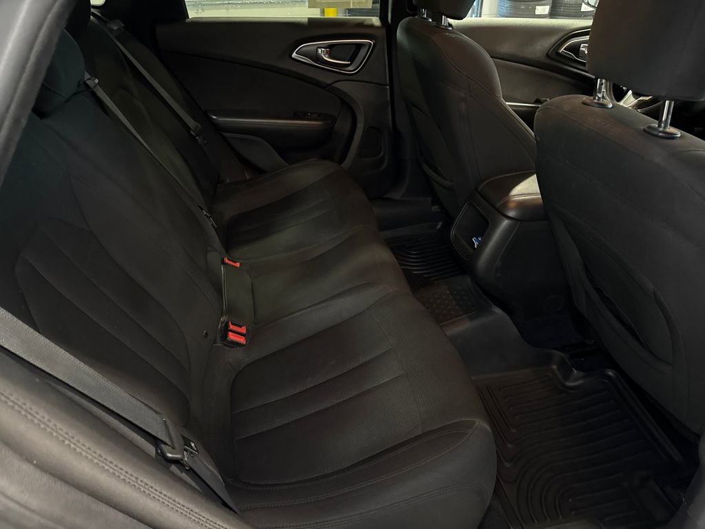 Used 2015 Chrysler 200 Limited w/ Convenience Group FWD image 12