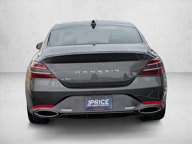 Used 2022 Genesis G70 3.3T image 6