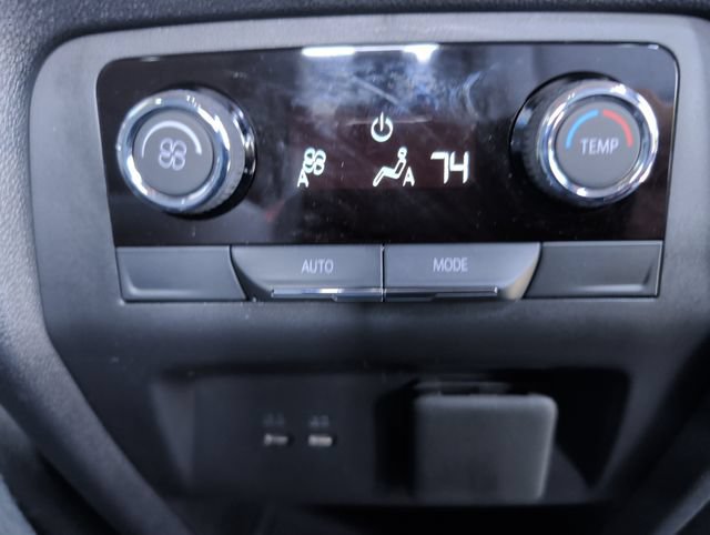 Used 2024 Chevrolet Traverse LT w/ LPO, Floor Liner Package AWD/4WD image 28