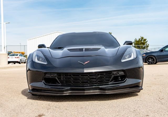 Used 2019 Chevrolet Corvette Z06 RWD image 2