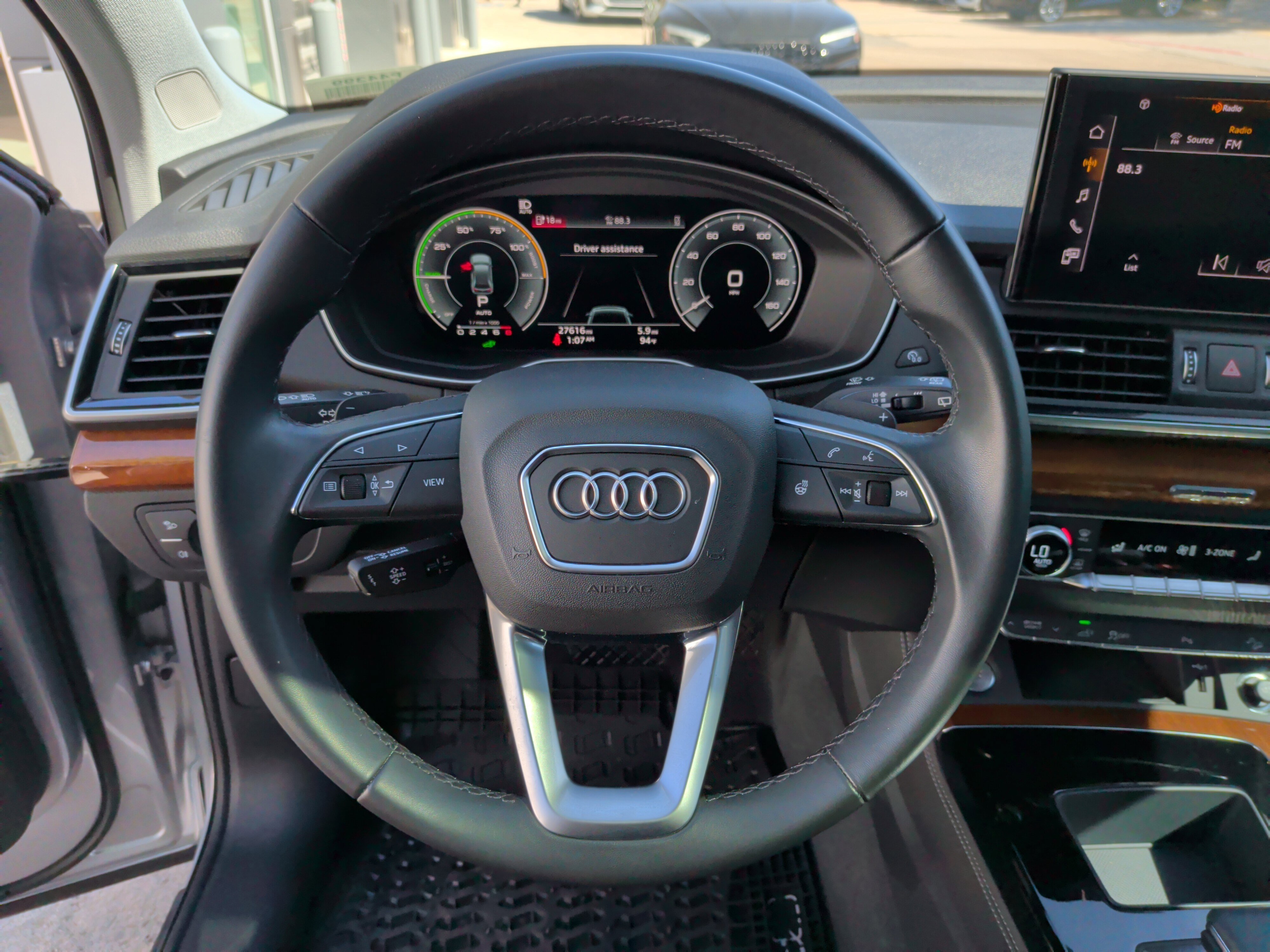 Certified 2023 Audi Q5 e Premium Plus w/ Premium Plus Package image 17